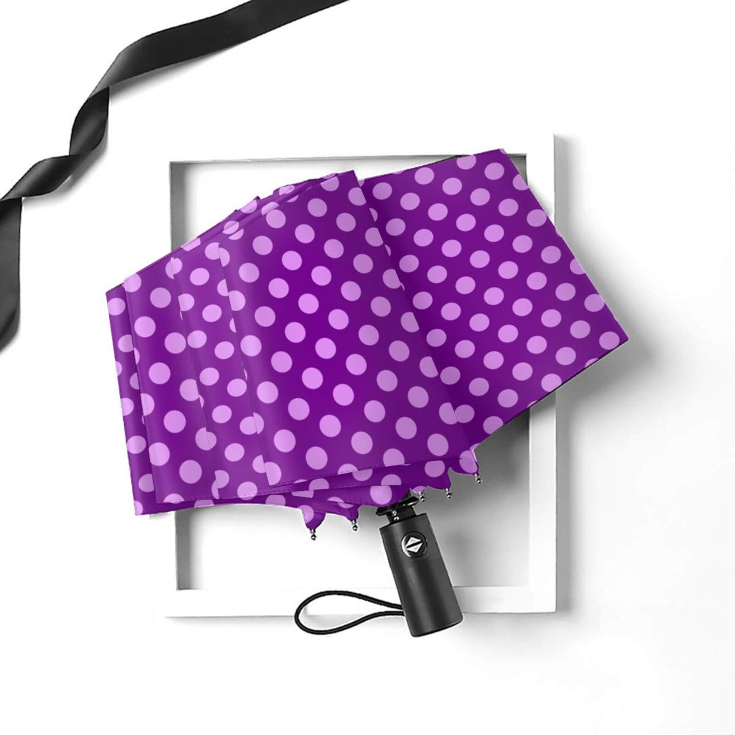 Parapluie pliant à pois violets