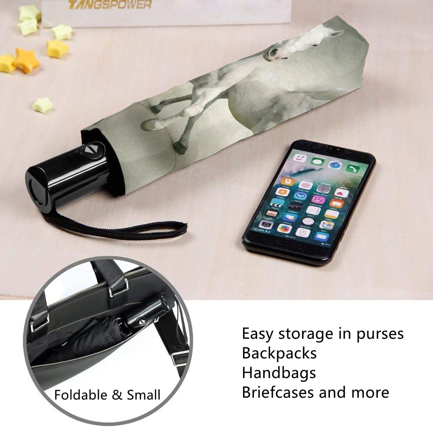 Kleiner faltbarer Regenschirm mit weißem Pferdeaufdruck innen