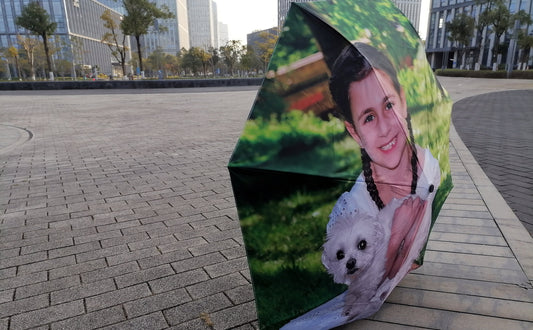 The Benefits of Custom Umbrellas as Gifts and Promotional Items