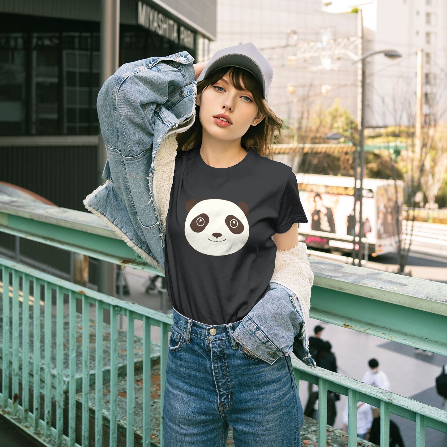 Cute Panda Women's Short Sleeve Cotton T-Shirt