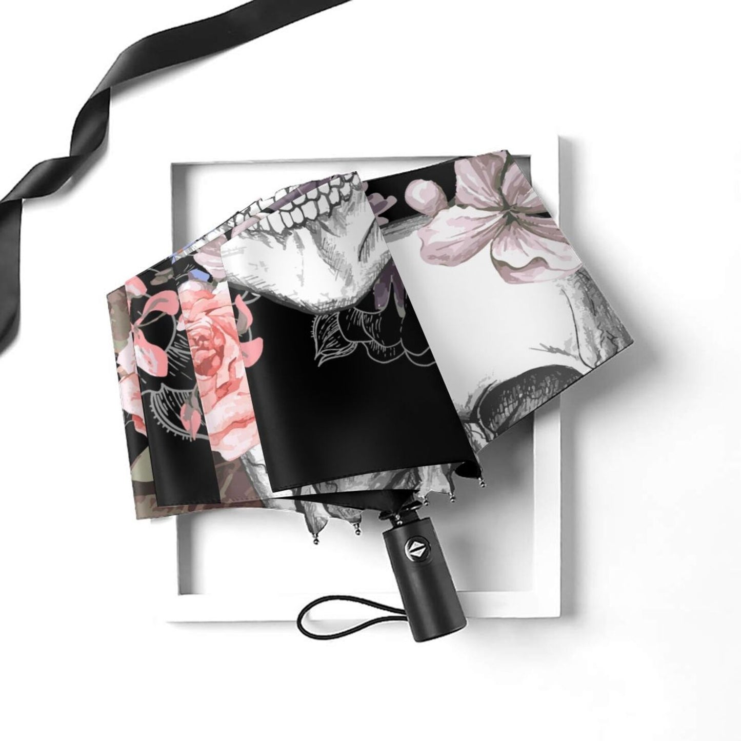 Taschenschirm mit Totenkopf-Motiv, Schwarz